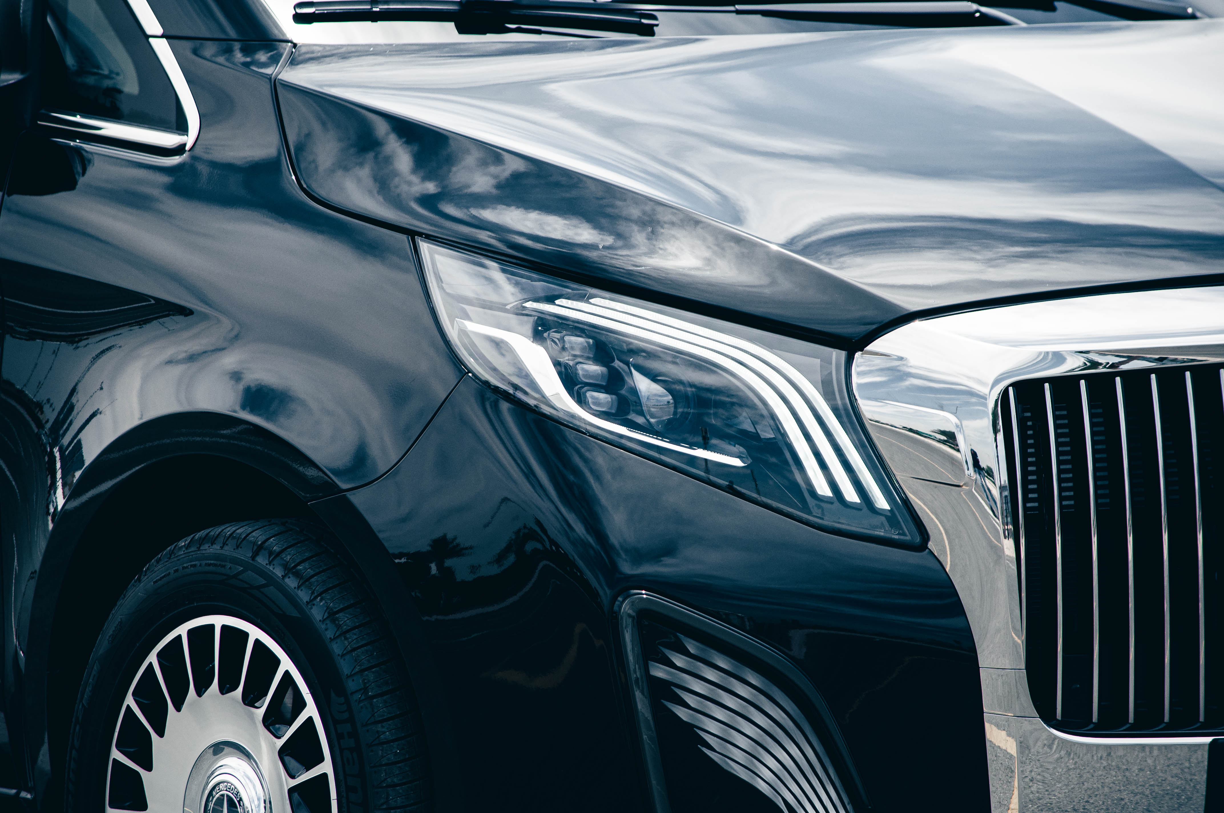 Luxury Mercedes MayBach Head Light Tail Light (VIP)